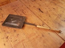 Gammal kafferostare. Total längd 60 cm.  75 SEK