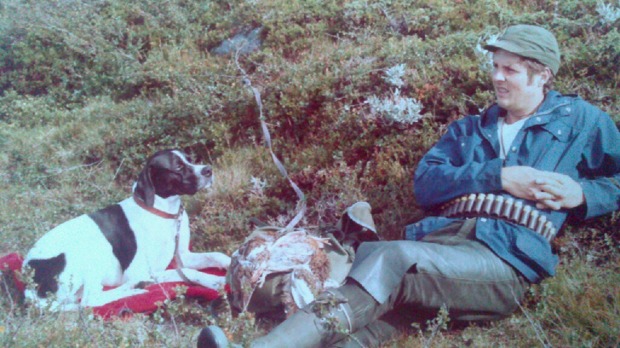 John Eric och Simson på en av många jaktturer John Eric och Simson på en av många jaktturer