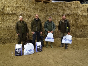 Förstapristagare resp bästa hundar i respektive klass: Gerd Nilsson, Magnus Möller, Gert Sandström, Magnus Bondesson Förstapristagare resp bästa hundar i respektive klass: Gerd Nilsson, Magnus Möller, Gert Sandström, Magnus Bondesson