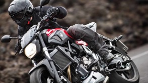 Yamaha MT-07 Yamaha MT-07