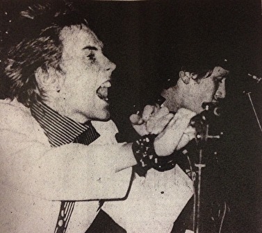 Johnny Rotten och Steve Jones. Foto: Håkan Falk, Jönköpings-Posten. Johnny Rotten och Steve Jones. Foto: Håkan Falk, Jönköpings-Posten.