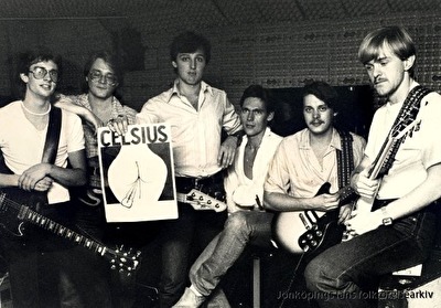 Celsius i replokalen "Äggcentralen". Från vänster: Lennart Wass, Stefan Valfridsson, Lasse Spång, Kent Liljekvist, Thomas Romedahl och Leif Mårdström. Foto från Stefan Valfridsson. Celsius i replokalen "Äggcentralen". Från vänster: Lennart Wass, Stefan Valfridsson, Lasse Spång, Kent Liljekvist, Thomas Romedahl och Leif Mårdström. Foto från Stefan Valfridsson.