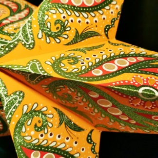 Orange adventsstjärna i kitschig Indisk/Orientalisk stil - 28 Orange