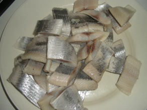 Herring raw cut 3-4 cm - Cut frozen herring 1 kg