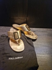 Dolce & Gabbana guldsandaler