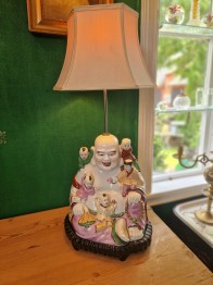 Bordslampa buddha med barn