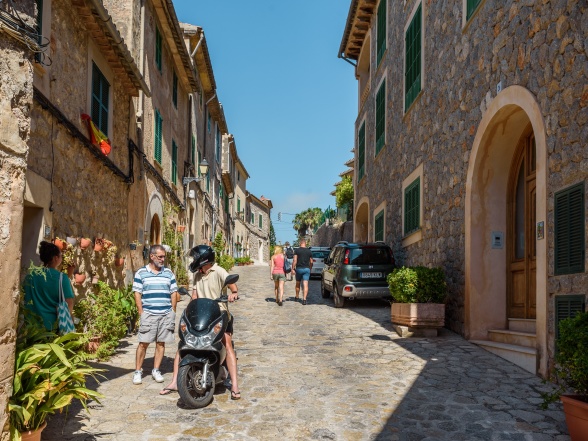 Gatubild från Valldemossa Gatubild från Valldemossa