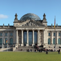 Berlin_reichstag_west_panorama_2