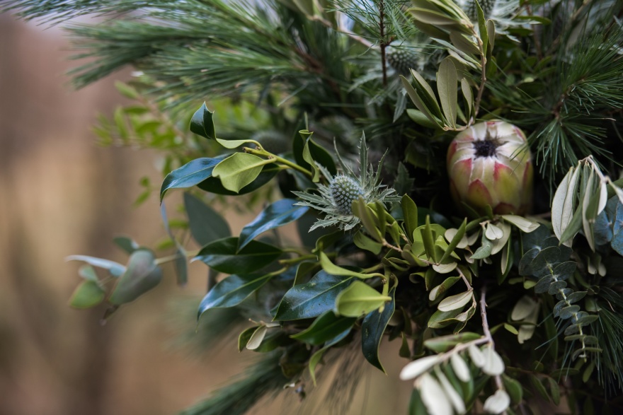 Blomsterbinderi I Svenska Mästerskapen, blomsterarrangemanget är gjort av frilanasande floristen och blomsterdekoratören Marinette Månsson i Varberg, Halland. Blomsterbinderi I Svenska Mästerskapen, blomsterarrangemanget är gjort av frilanasande floristen och blomsterdekoratören Marinette Månsson i Varberg, Halland.