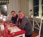 17.12 Anne-Carin och Robert på middag. Deras valp var uppskattad lekkompis till Zingo :)