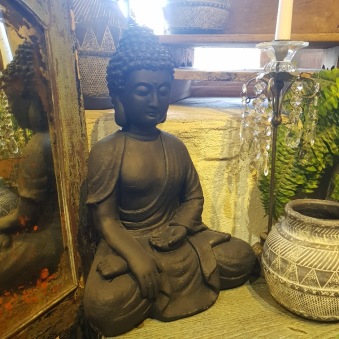 Buddha svart matt.