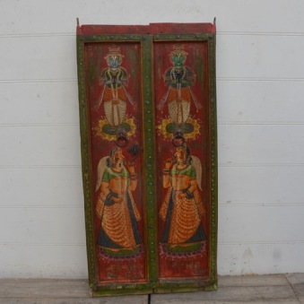 Antik dörr med målat motiv
