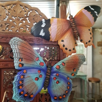 Fjärilar i plåt