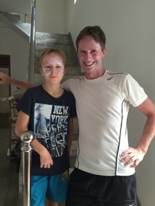 Adam och Mikael välinsmorda och glada! Adam och Mikael välinsmorda och glada!