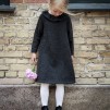 Petite Knit mönster - PetiteKnit Dagmars klänning (9-12mån- 1-2år, 2-3år, 3-4år, 4-5år, 5-6år, 6-7år)
