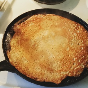 Mina barns reaktion första gången de åt dessa var "Mamma de smakar precis som glutenfria pannkakor vi fått någon gång när vi rest iväg" Mina barns reaktion första gången de åt dessa var "Mamma de smakar precis som glutenfria pannkakor vi fått någon gång när vi rest iväg"