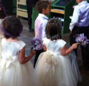 Flower girls, boys and the ring bearer from one of my weddings, in all 9 children that I rehearsed including music performances etc.. Photo: Britt Thellberg (don't show too much, of respect)