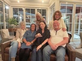 Åsa Norrby, Kamilla Nilsson, Carina Aynsley, Pia F Davidson, Helena Josephson och Johan Smedberg på skrivretreat i Furusund i januari-26