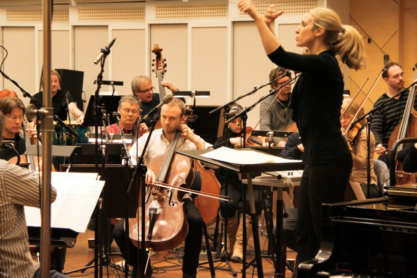 Från inspelningarna av The Green Planet-musiken i Oslo. Ragnar Bjerkreim har komponerat musiken och den är framförd av Norwegain Radio Orchestra. Från inspelningarna av The Green Planet-musiken i Oslo. Ragnar Bjerkreim har komponerat musiken och den är framförd av Norwegain Radio Orchestra.