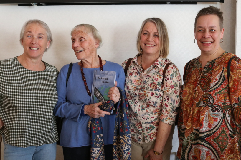 Bengts fru Karin med döttrarna Ingrid, Anna och Malin var också där. Bengts fru Karin med döttrarna Ingrid, Anna och Malin var också där.