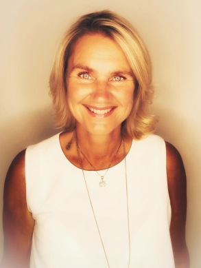 Britt Marie Lotse. Civilekonom, Lean Produktion Chalmers, kulturcoach för företag och individer, Certifierad Heartmathcoach och livscoach. Britt Marie Lotse. Civilekonom, Lean Produktion Chalmers, kulturcoach för företag och individer, Certifierad Heartmathcoach och livscoach.