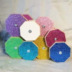 Larz Glitterz Apport, Stor Larz Glitterz Apport, Stor