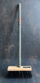 grön/grön prickig borste