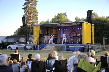 5 juli 2018 - Arvingarna spelade i samband med Töcksmarksveckan.