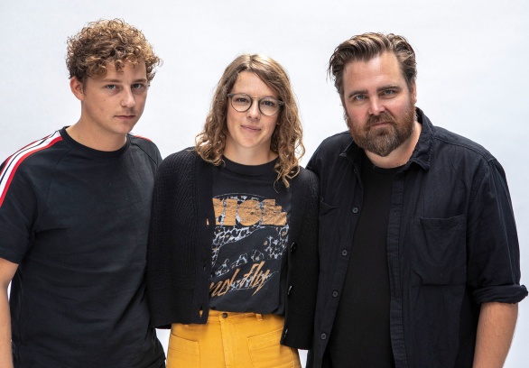 Charlie Gustafsson, Josefine Neldén och Mattias Nordkvist spelar i Vår tid är nu Charlie Gustafsson, Josefine Neldén och Mattias Nordkvist spelar i Vår tid är nu