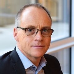 Nätverksledare - Georg Frick HR-nätverket Stockholm Specialist på praktisk arbetsrätt, författare och arbetsgivarkonsult. Georg är flitigt anlitad som rådgivare och föreläsare Nätverksledare - Georg Frick HR-nätverket Stockholm Specialist på praktisk arbetsrätt, författare och arbetsgivarkonsult. Georg är flitigt anlitad som rådgivare och föreläsare