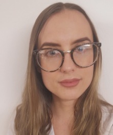 Linnéa Sjöström, Utbildad Auktoriserad hudterapeut och spaterapeut med internationell CIDESCO examen Linnéa Sjöström, Utbildad Auktoriserad hudterapeut och spaterapeut med internationell CIDESCO examen