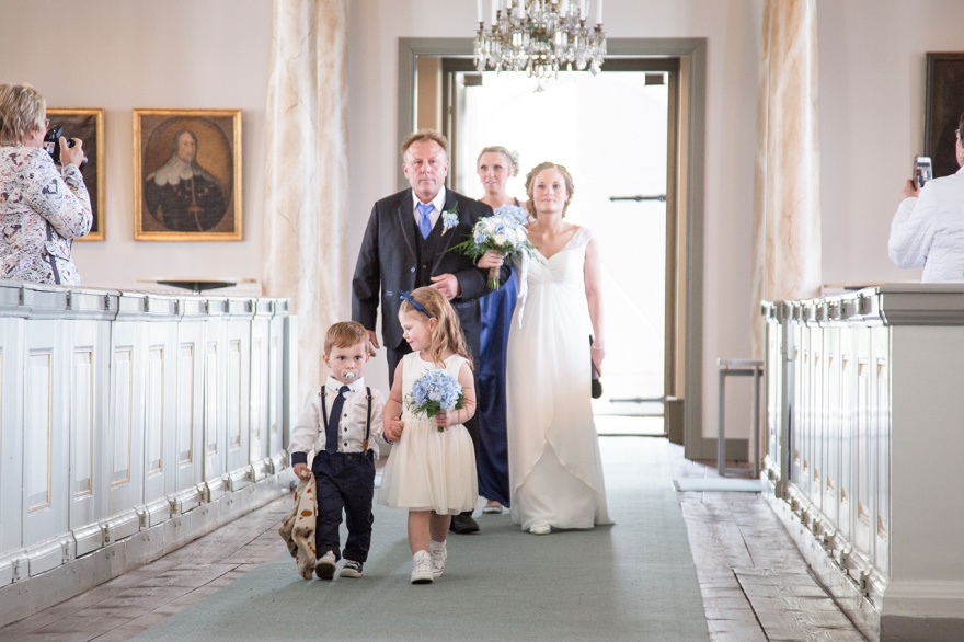 Bröllopsfotograf Knäred och ängelholm. Bröllopsfotograf som fotograferar bröllop i markaryd Bröllopsfotograf Knäred och ängelholm. Bröllopsfotograf som fotograferar bröllop i markaryd