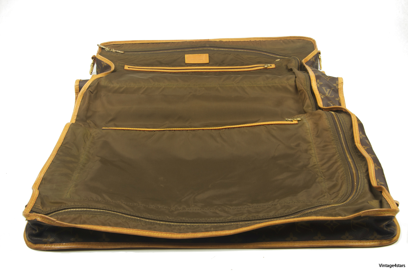 Louis Vuitton Garment Bag 3 Hangers 15