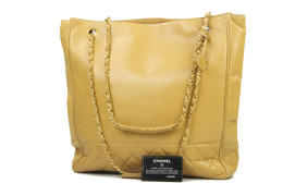 CHANEL Shopping Lambskin CC