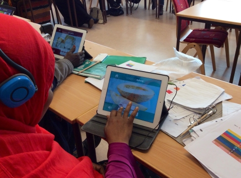 Elever på kurs A jobbar med Alfavux Elever på kurs A jobbar med Alfavux