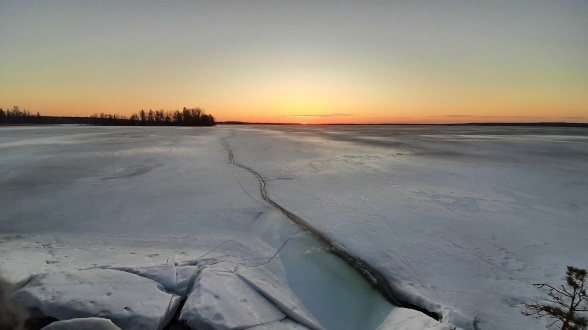 Ice cover on Lake Erken (Photo: Holger Villwock)