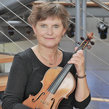 Ingrid Olsson violin