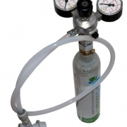 Gasanslutning för Corneliusfat CO2