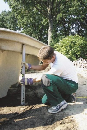 plastdamm i trädgården plastdamm i trädgården