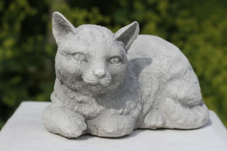 staty katt trädgårdskonst