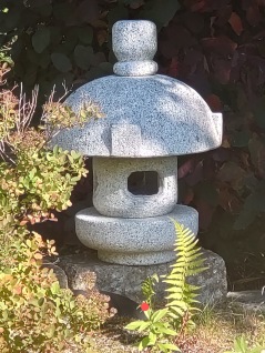 Japanskt stenhus i granit