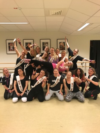 MÖHIPPA PÅ DANSBRUKET