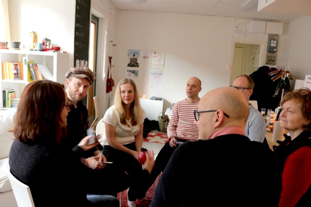 Här presenterar vi oss för varandra. Här presenterar vi oss för varandra.