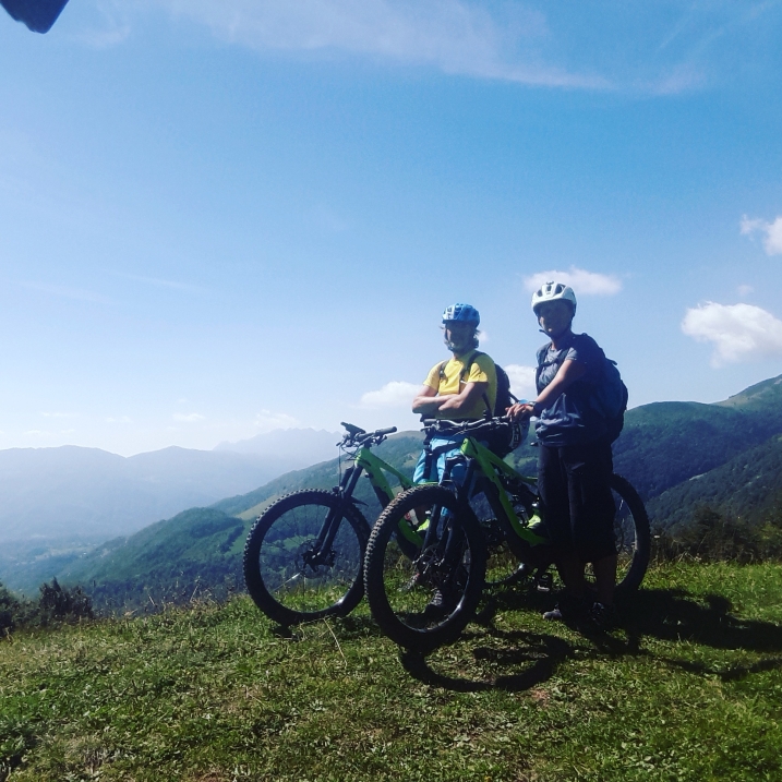 Mountainbike tur med utsikt Mountainbike tur med utsikt