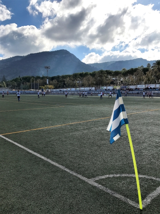 Arenan i Alhaurín de la Torre ligger fint på norra sidan av Sierra Mijas (Mijasbergen). Arenan i Alhaurín de la Torre ligger fint på norra sidan av Sierra Mijas (Mijasbergen).