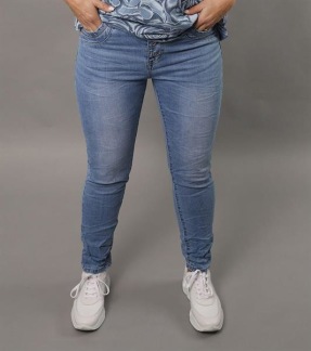 WILMA Ljusa denim jeans - S (36)