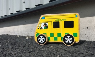 Ambulans i trä - 