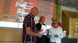 Ulf Wahlfridsson m.fl. får info om olika uppgifter Ulf Wahlfridsson m.fl. får info om olika uppgifter