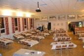 Stora salen uppdukad för fest Stora salen uppdukad för fest