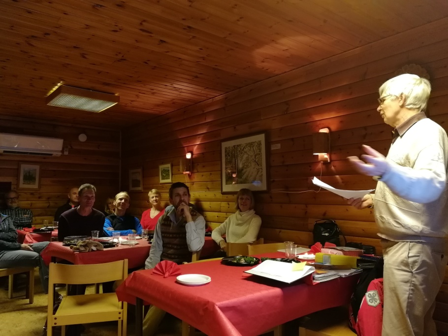 Hasse Davidsson berättar om "Från busliv till föreningsliv". Foto: Isabell Ahlström Hasse Davidsson berättar om "Från busliv till föreningsliv". Foto: Isabell Ahlström